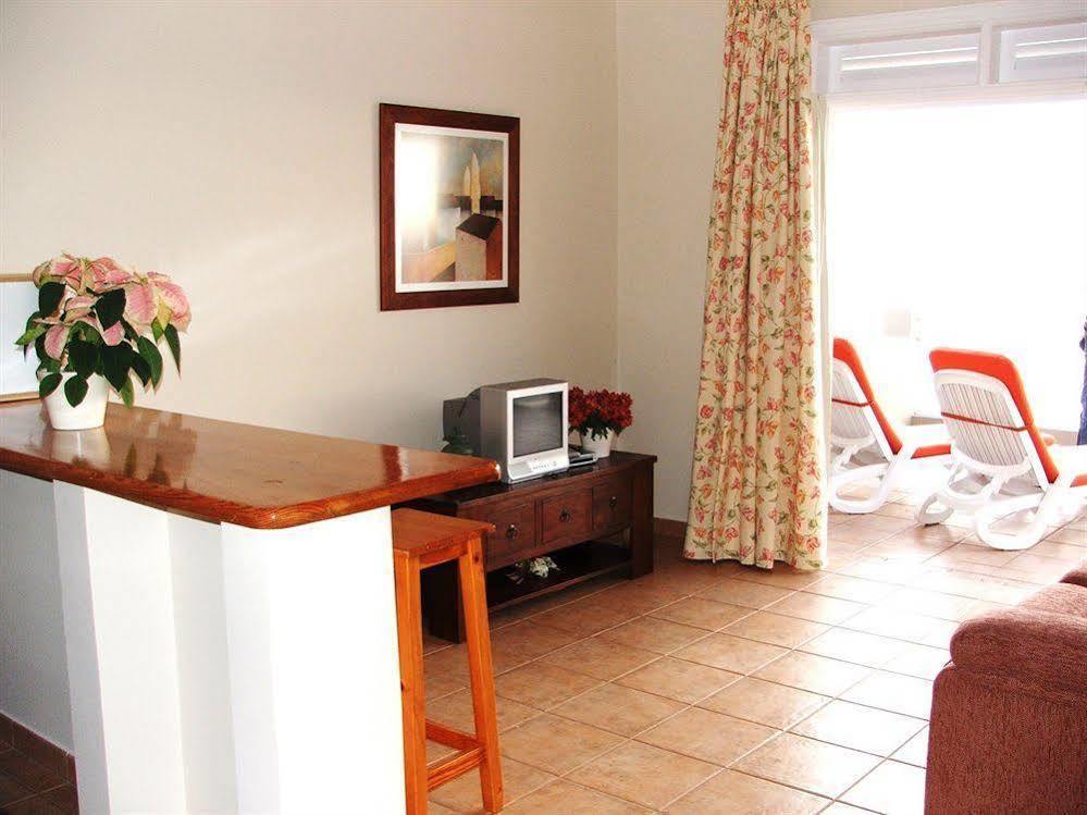 La Muralla Apartamentos Puerto De Naos Екстер'єр фото